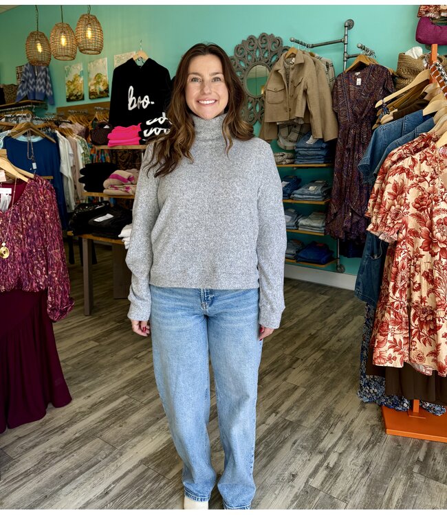 Mock Neck Pleated Sleeves Top