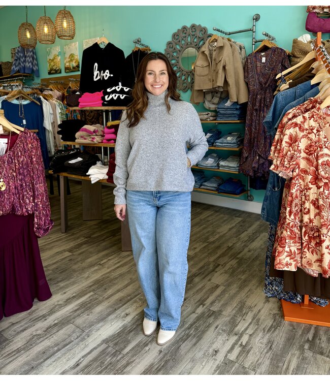 Mock Neck Pleated Sleeves Top