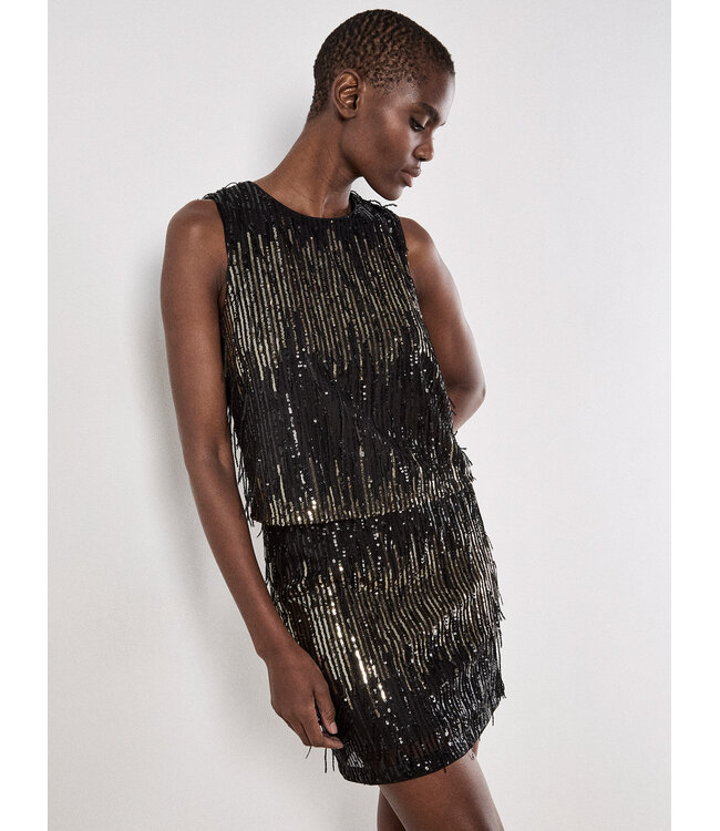 Sparks Fly Shell Tank