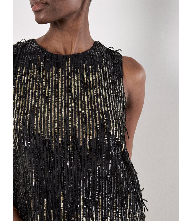 Sparks Fly Shell Tank