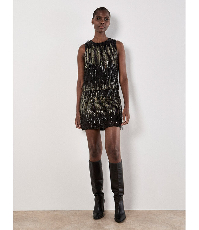 Sparks Fly Shell Tank