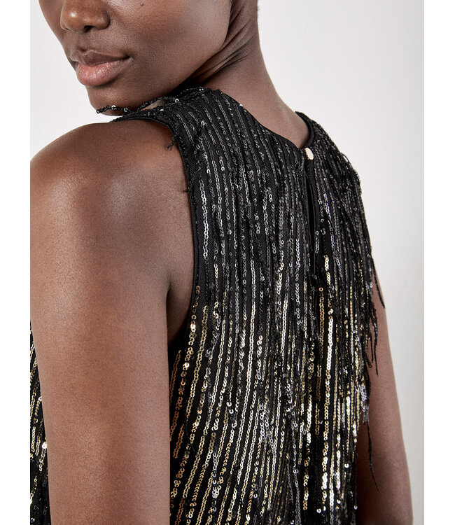 Sparks Fly Shell Tank