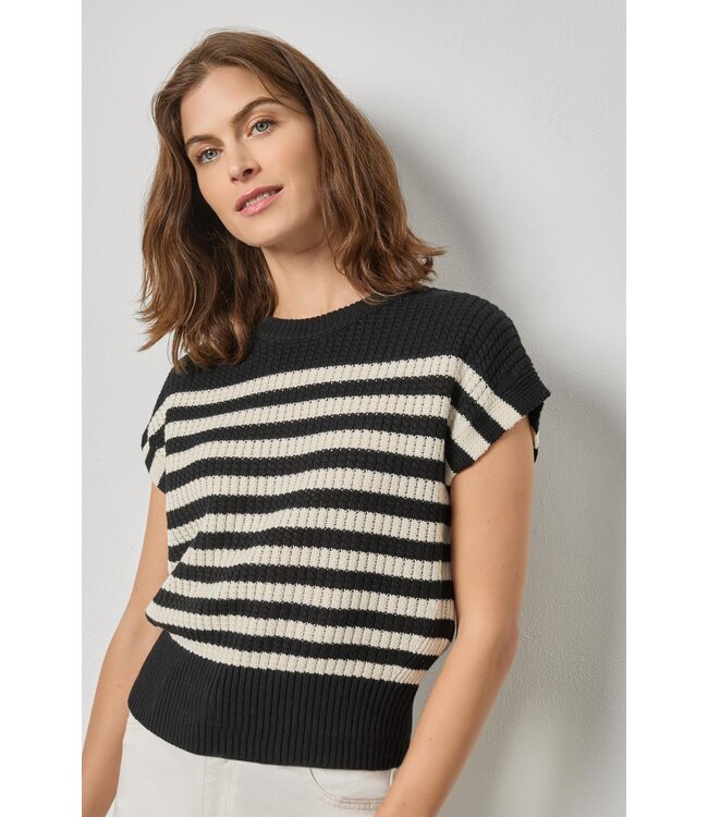 Lilla P Textured Wedge Sweater
