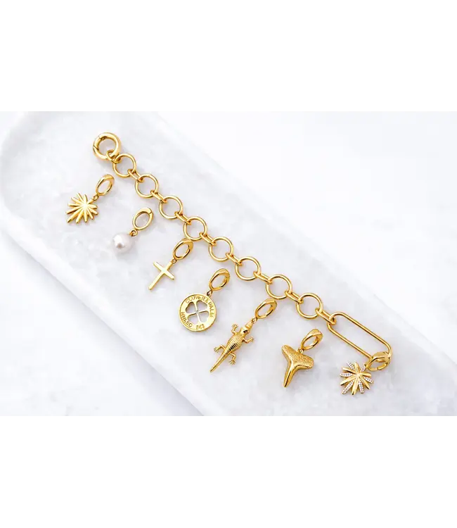 Clover + Palm Signature Palm Charm