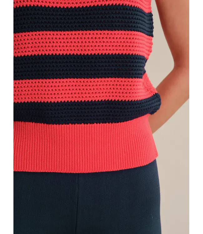 525 Blake: Square Neck Crochet Tank