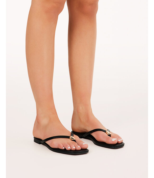 Taron Sandal