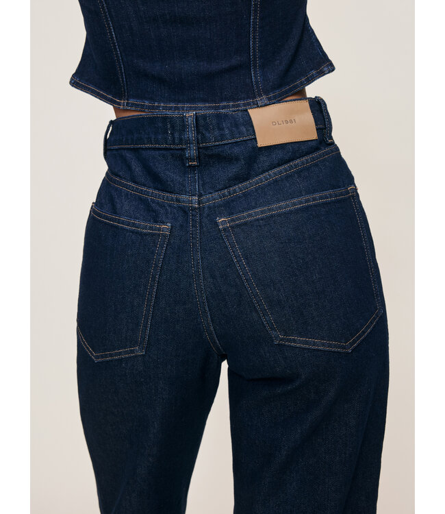 DL1961 Kaylen Soft Curve