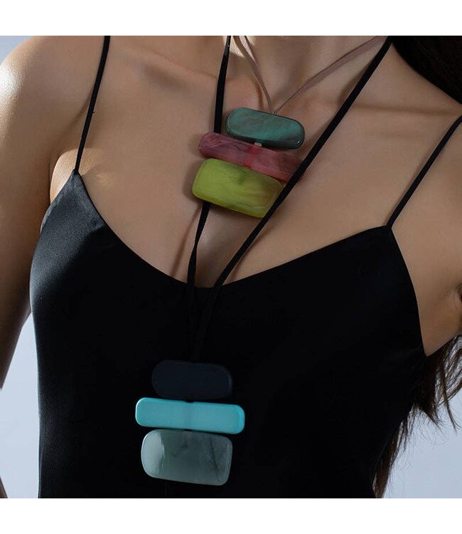 Resin Style Necklace