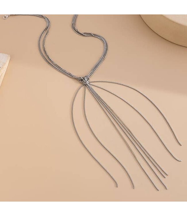 Tasseled Long Necklace