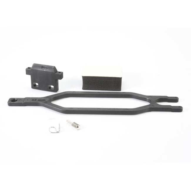 TRX-5827 Traxxas Hold down, battery/ hold down retainer/ battery post/ foam spacer/ angled body clip