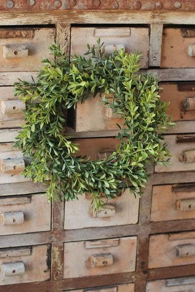 Boxwood Candle Ring