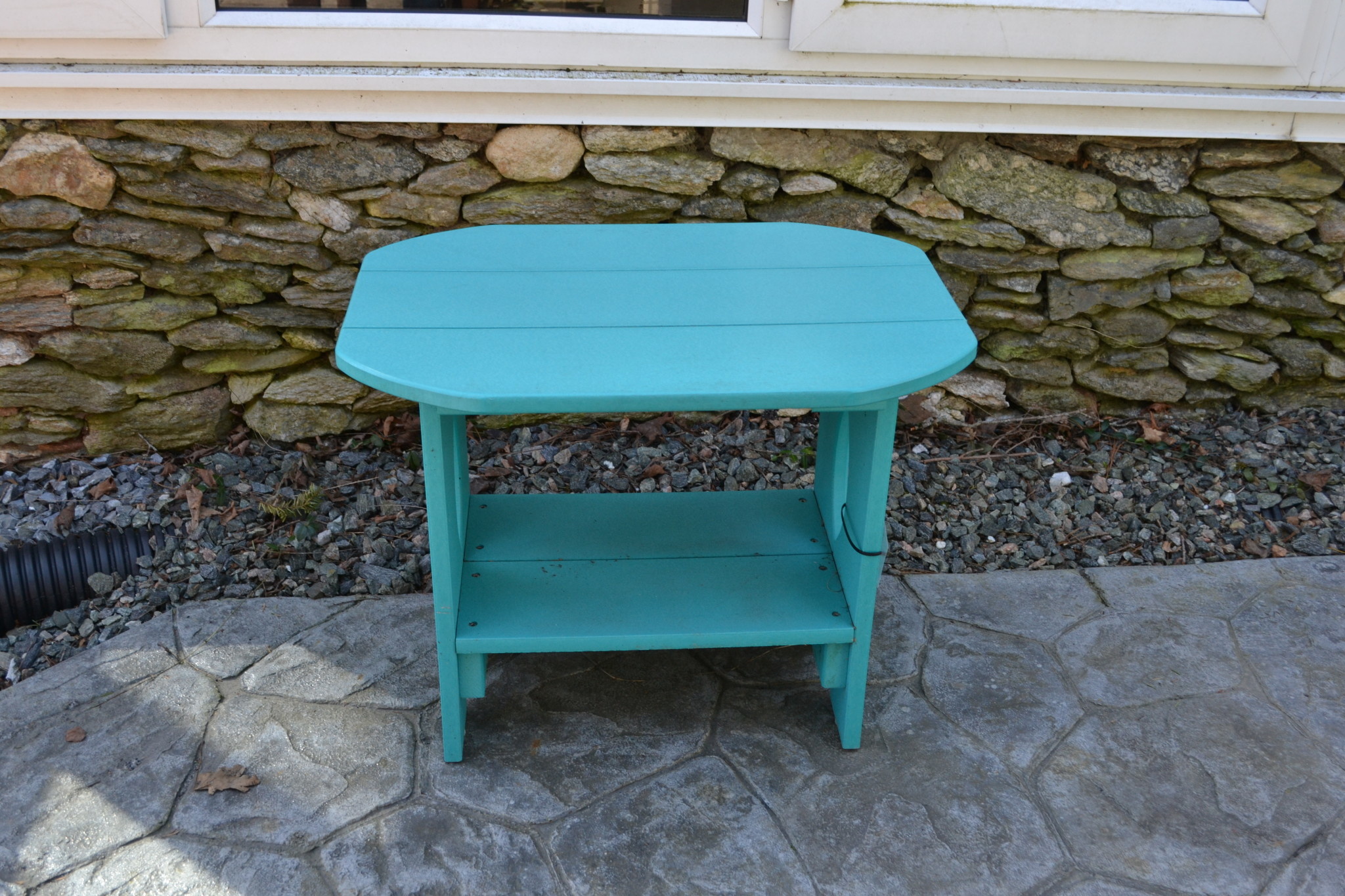 Outdoor Oval End Table