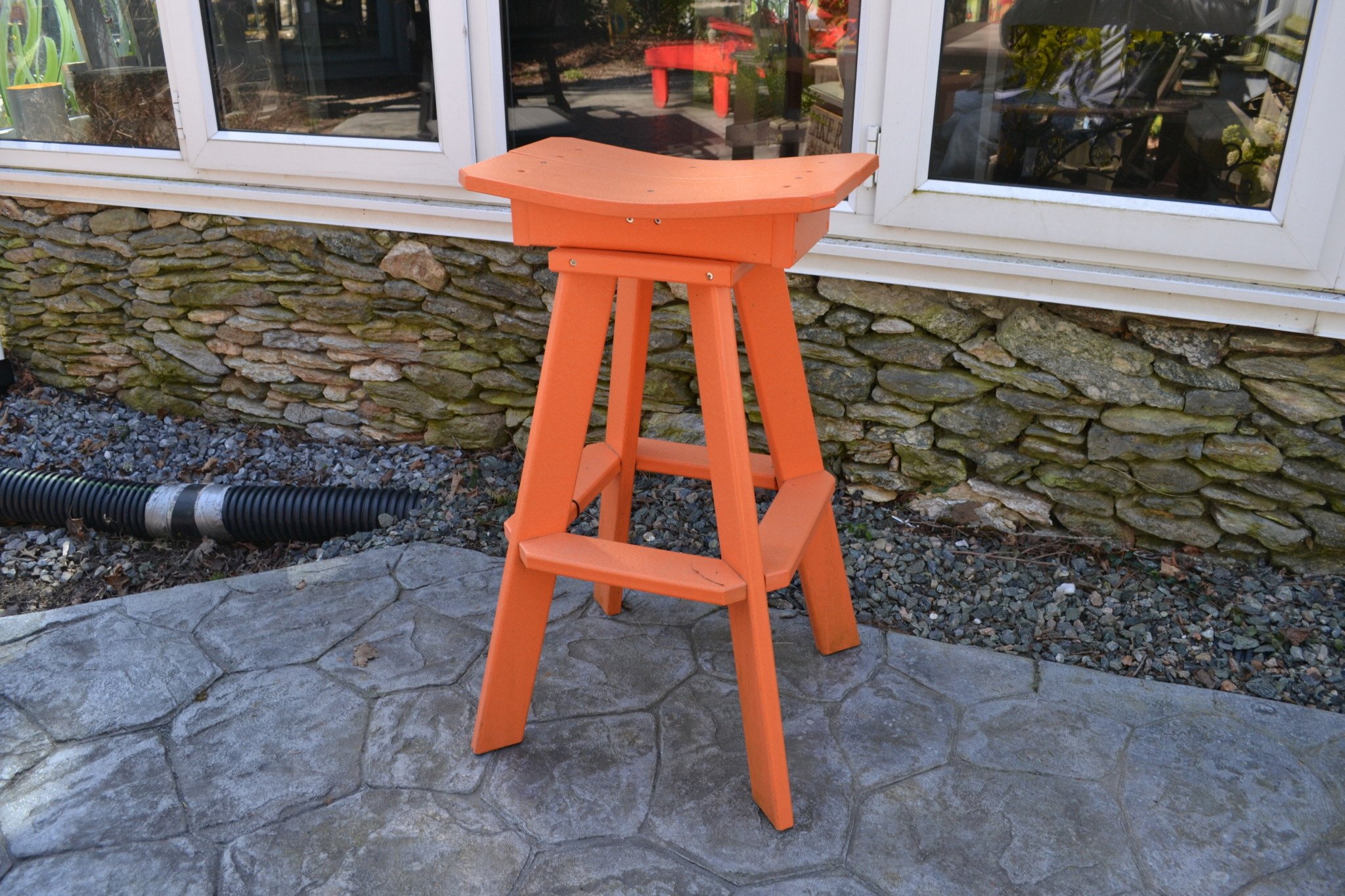 Outdoor Swivel Bar Stool