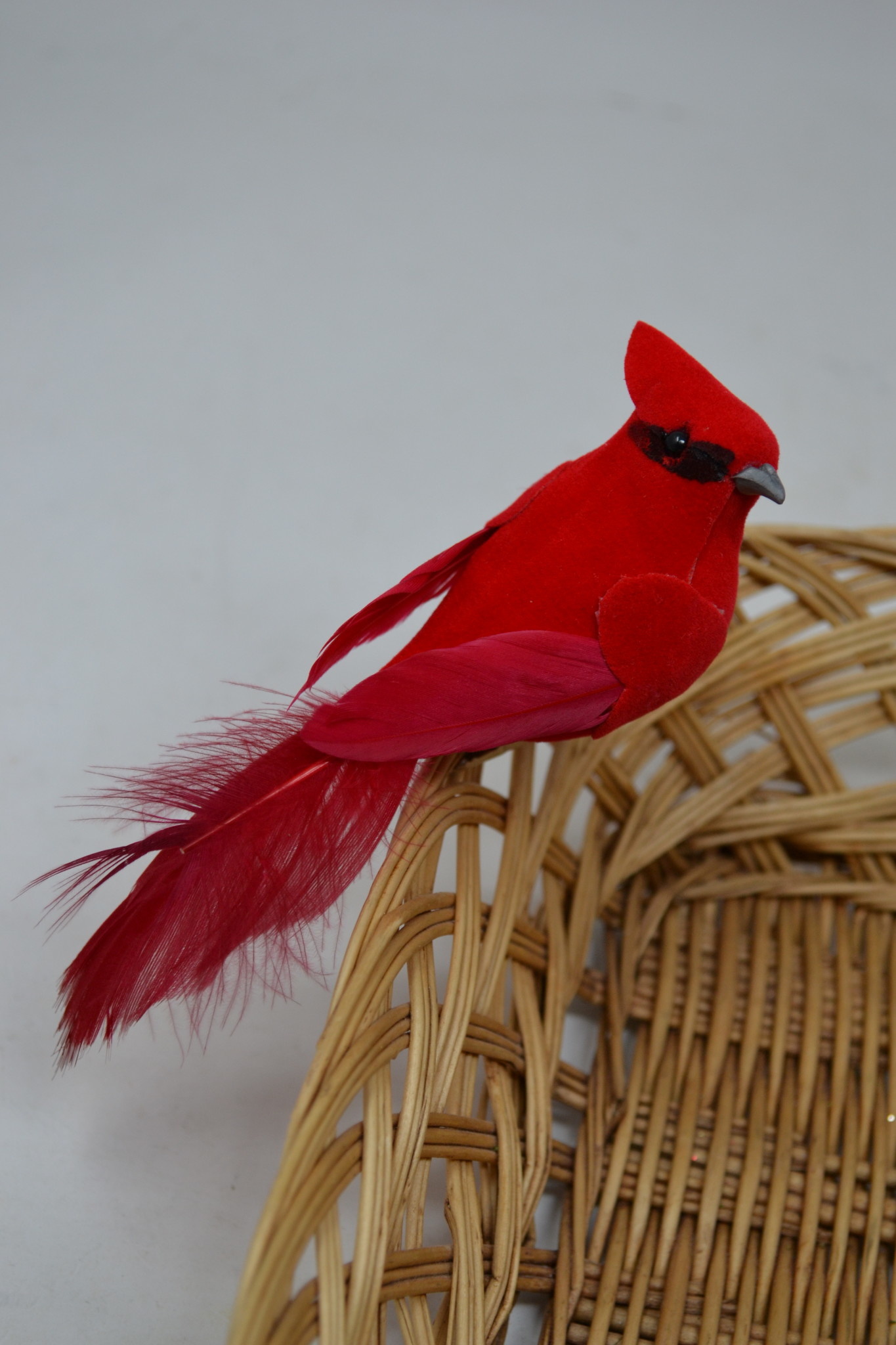 Clip-On Fluffy Tail Cardinal