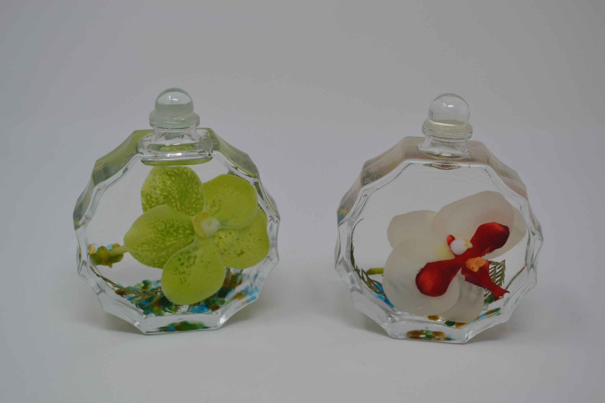 Sunburst Orchid Lifetime Oil Candle (2 Colors)