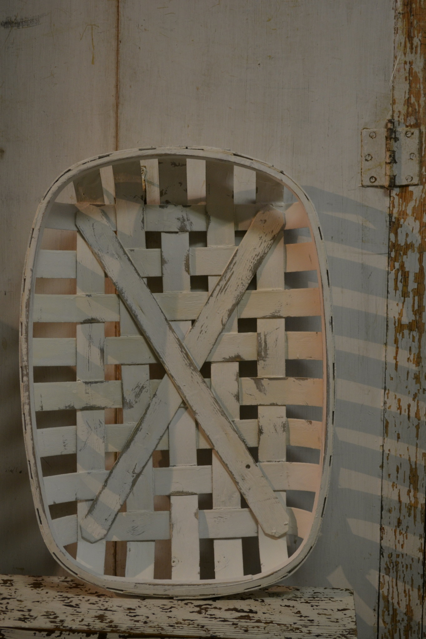 White Washed Oval Tobacco Basket (3-Sizes)