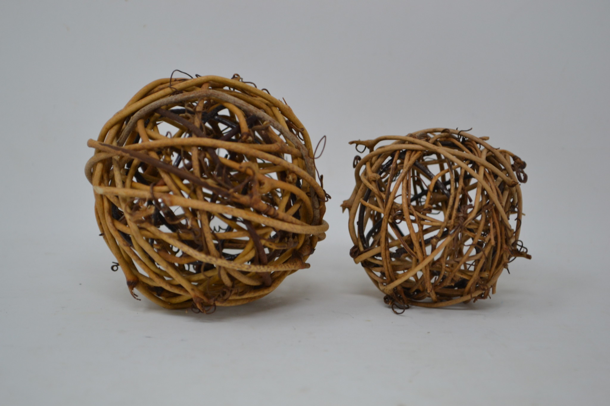 Natural Vine Ball Orb (2-Sizes)