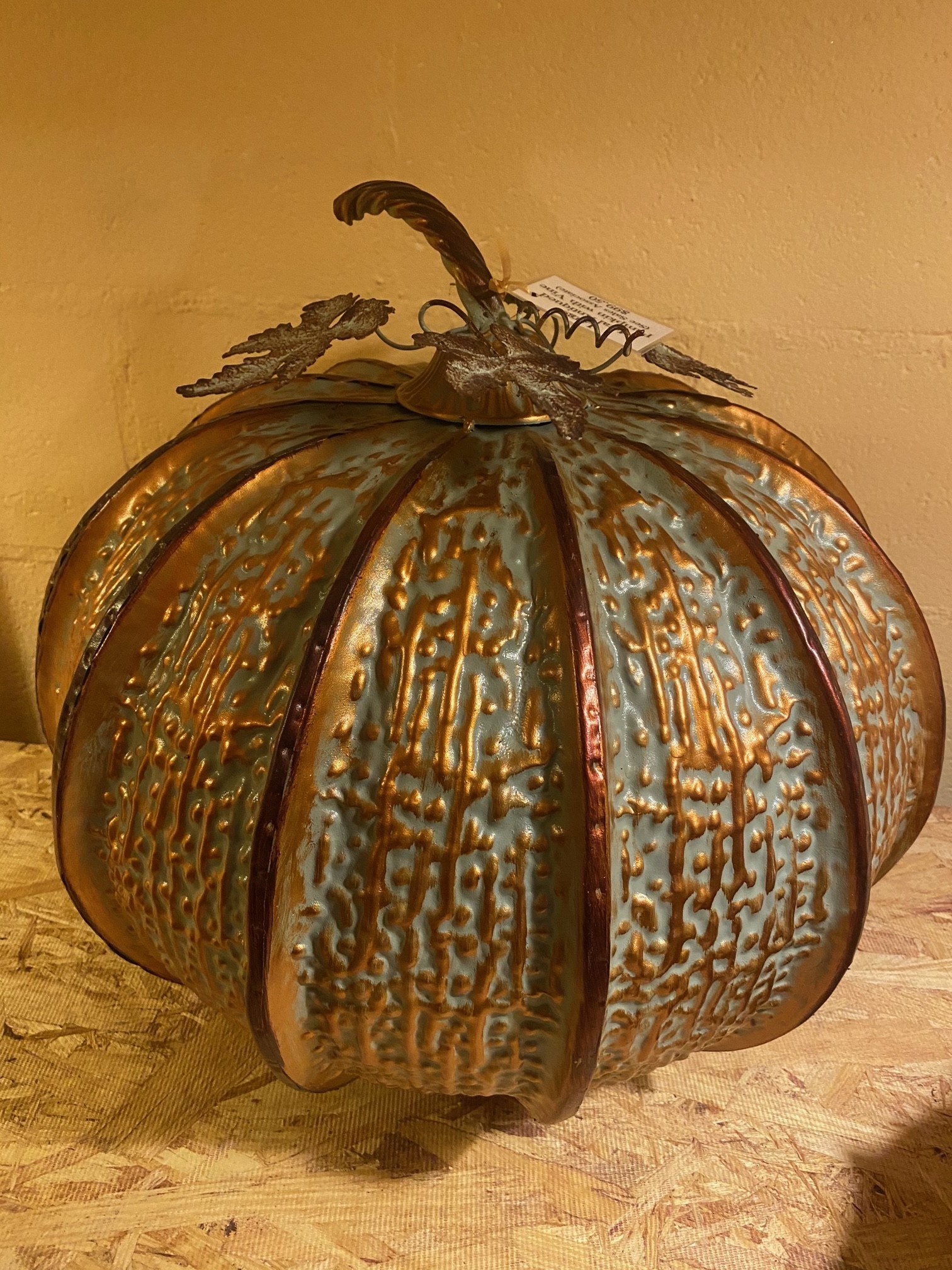 Metal Antiqued Pumpkin w/ Vine (3-Sizes)