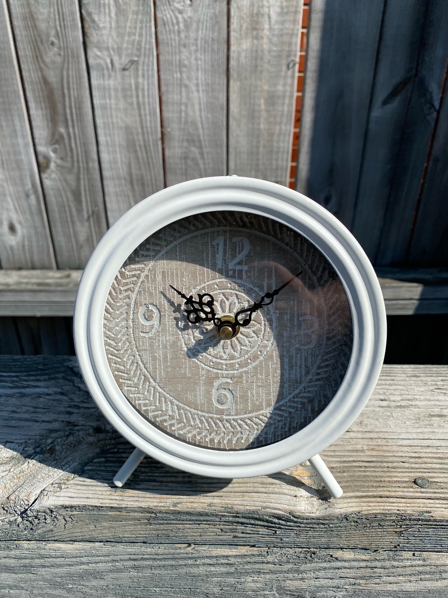 Standing Vintage Clock (3-Colors)