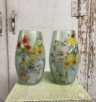 Light-Up Floral Cylinder Vase (2-Styles)