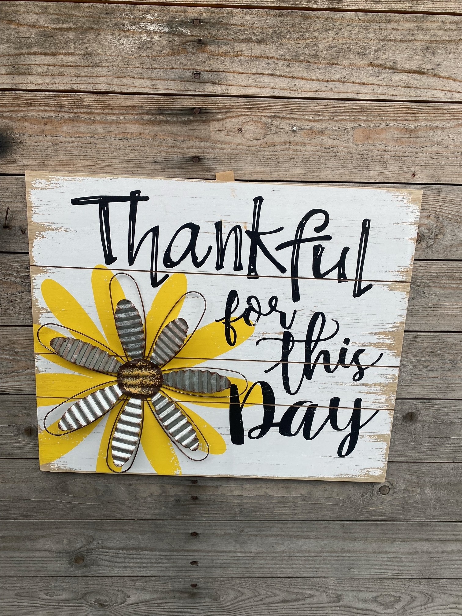 Thankful for This Day Flower Sign