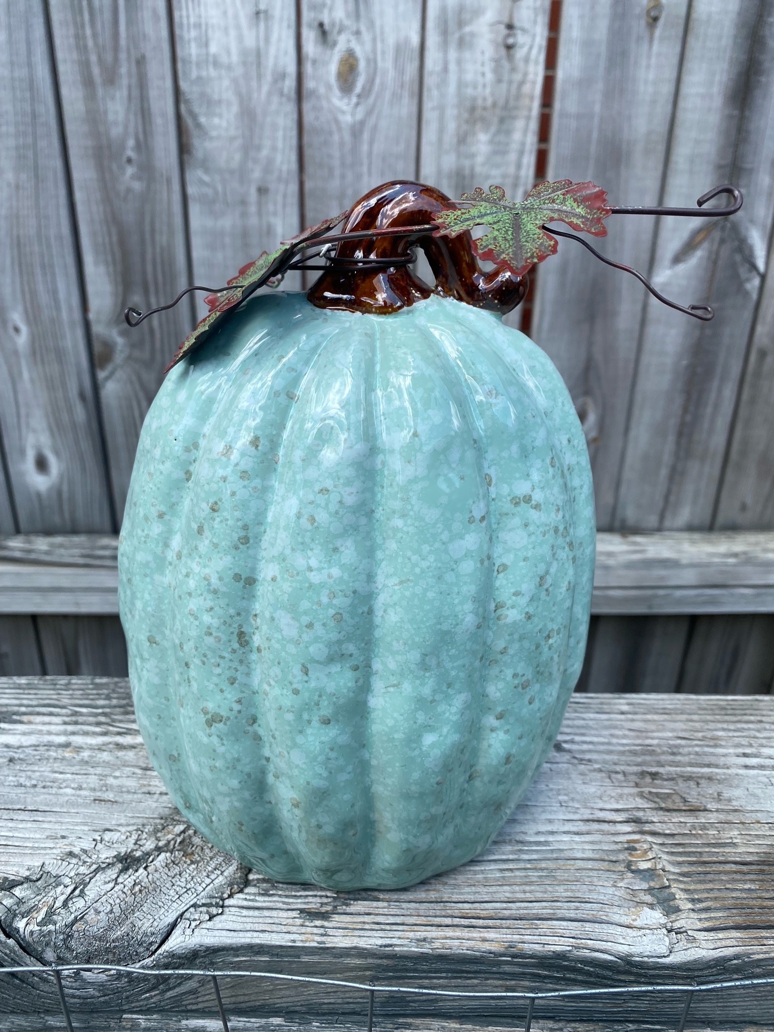 Ceramic Speckled Heirloom Pumpkin (2-Colors 2-Sizes)