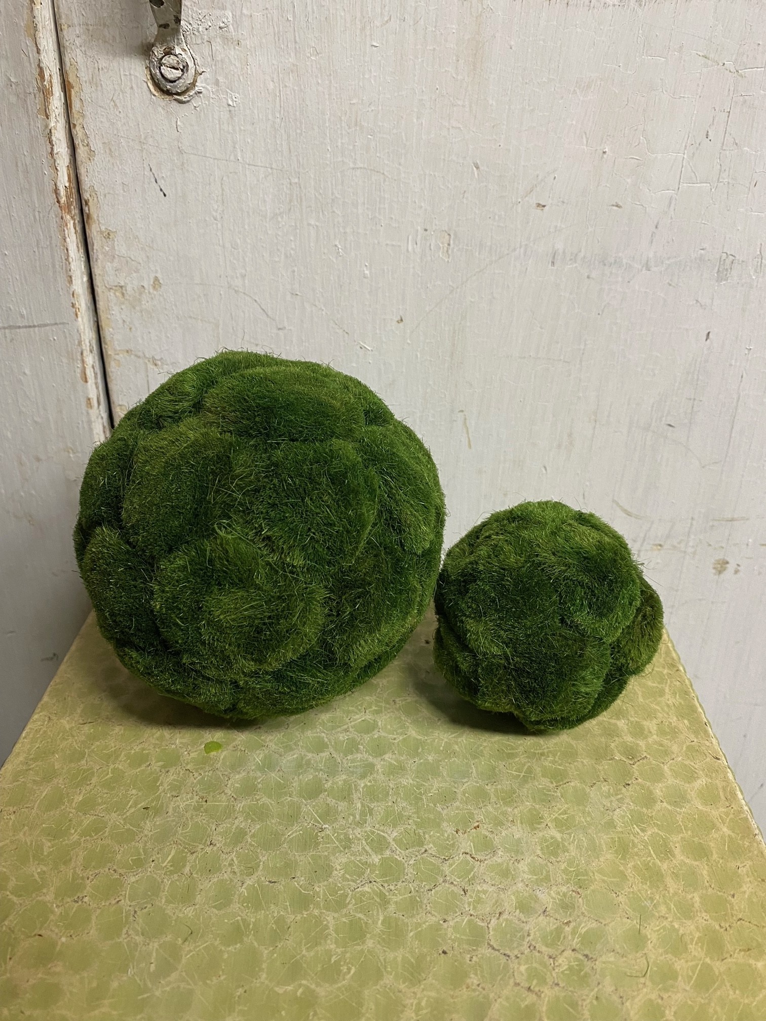 Moss Covered Orb (2-Sizes)