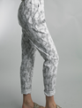 Tempo Paris Gray & White Floral Pull on Pant By: Tempo Paris