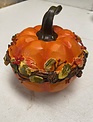 Harvest Vine Leaf Pumpkin (3-Colors)