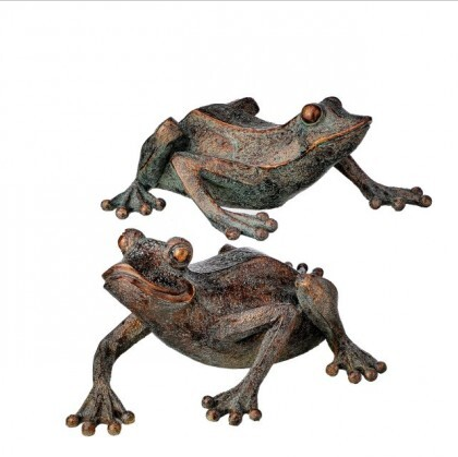 Set of 2 Garden Leaping Frogs
