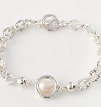 Silver Circle Pearl Bracelet