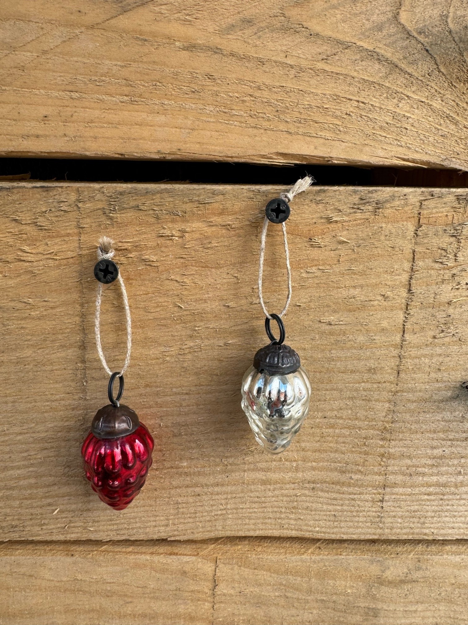 Tiny Mercury Glass Ornament (2-Colors)