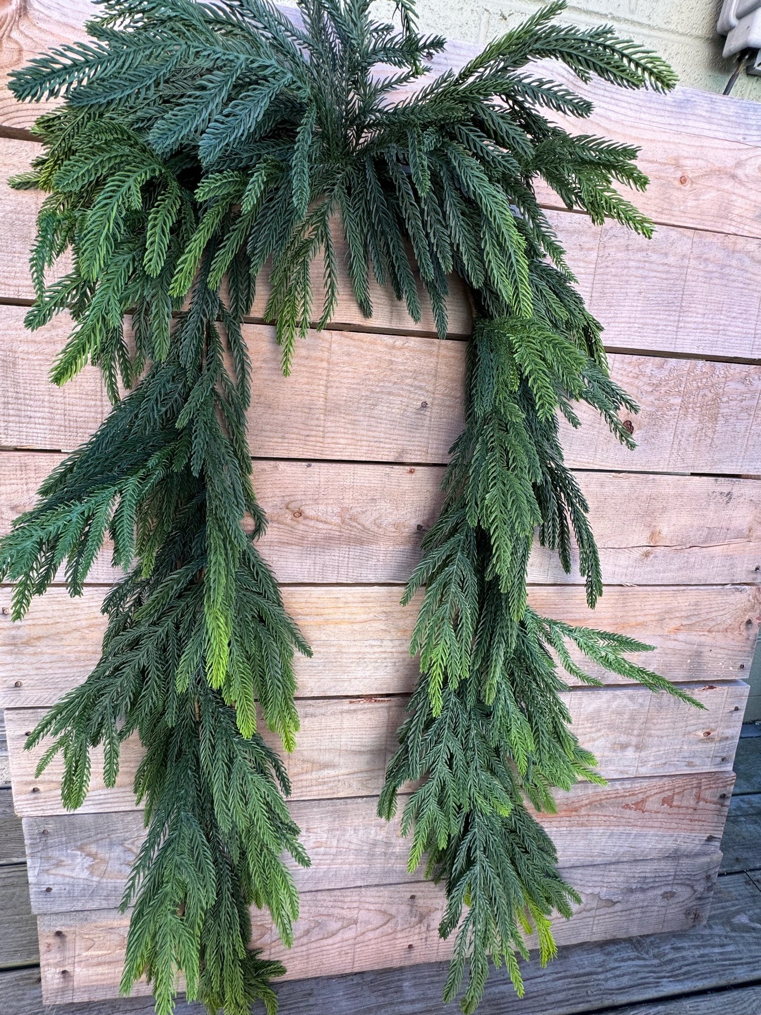 8' Norfolk Pine Garland