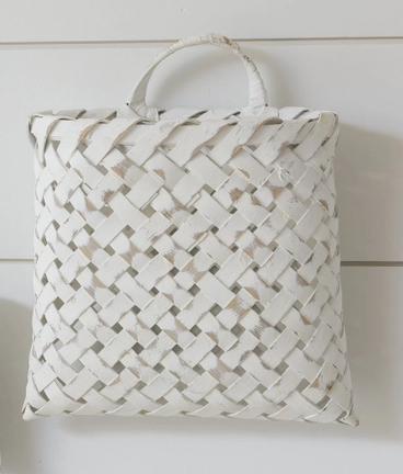 White Distressed Wall Basket (2-Sizes)