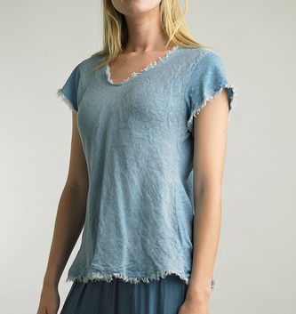 Tempo Paris Frayed Edge V-Neck Shirt By: Tempo Paris (3-Colors)