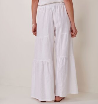 Charlie Paige White Linen Woven Ruffle Palazzo Pant By: Charlie Paige