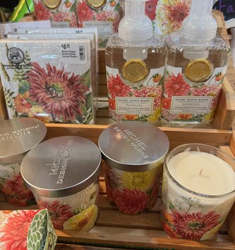 Michel Design Works Michel Design Works Dahlias (7-Styles)
