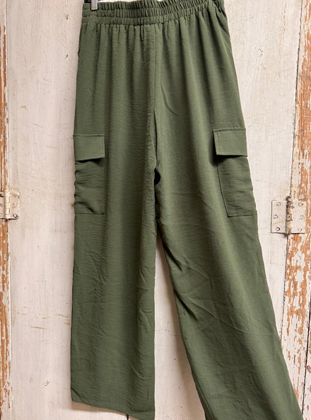 Green Pull On Pocket Pant