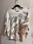 Seamless Edge Abstract Pullover (4-Sizes)
