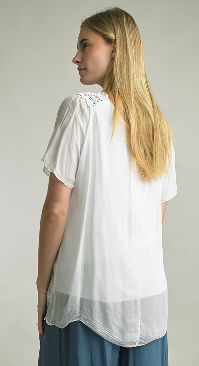 Tempo Paris Lined Embroidered Scallop Edged Top By: Tempo Paris