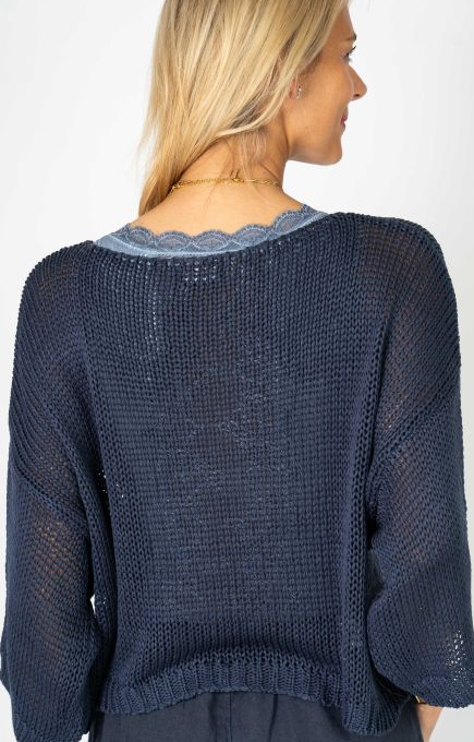 Pull Over Knit Shurg By: Look Mode
