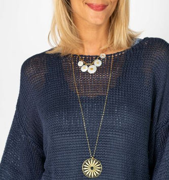 Pull Over Knit Shurg By: Look Mode