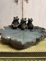 Triple Frog Leaf Bird Feeder