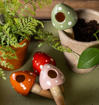 Mushroom Plant Nanny (4-Colors)