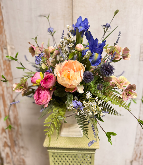 Custom Cottage Garden Arrangement