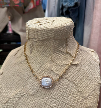 Gold Box Chain Fresh Water Pearl Necklace