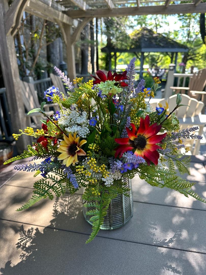 Custom Forget-Me-Not Summer Bloom Arrangement