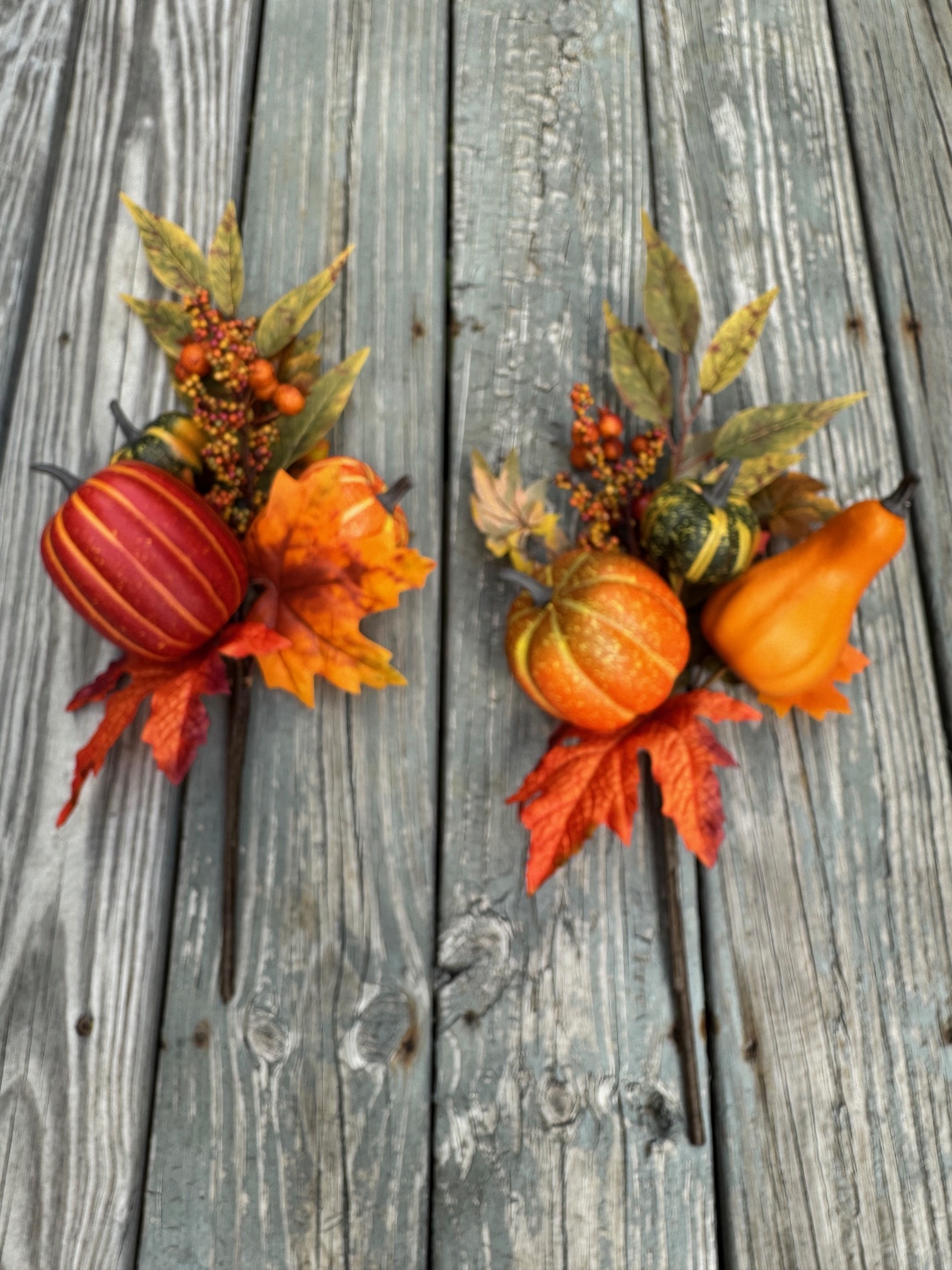 18" Autumn Gourd Berry Pick (2-Styles)