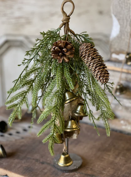 15'' Crescendo Bells w/ Greenery