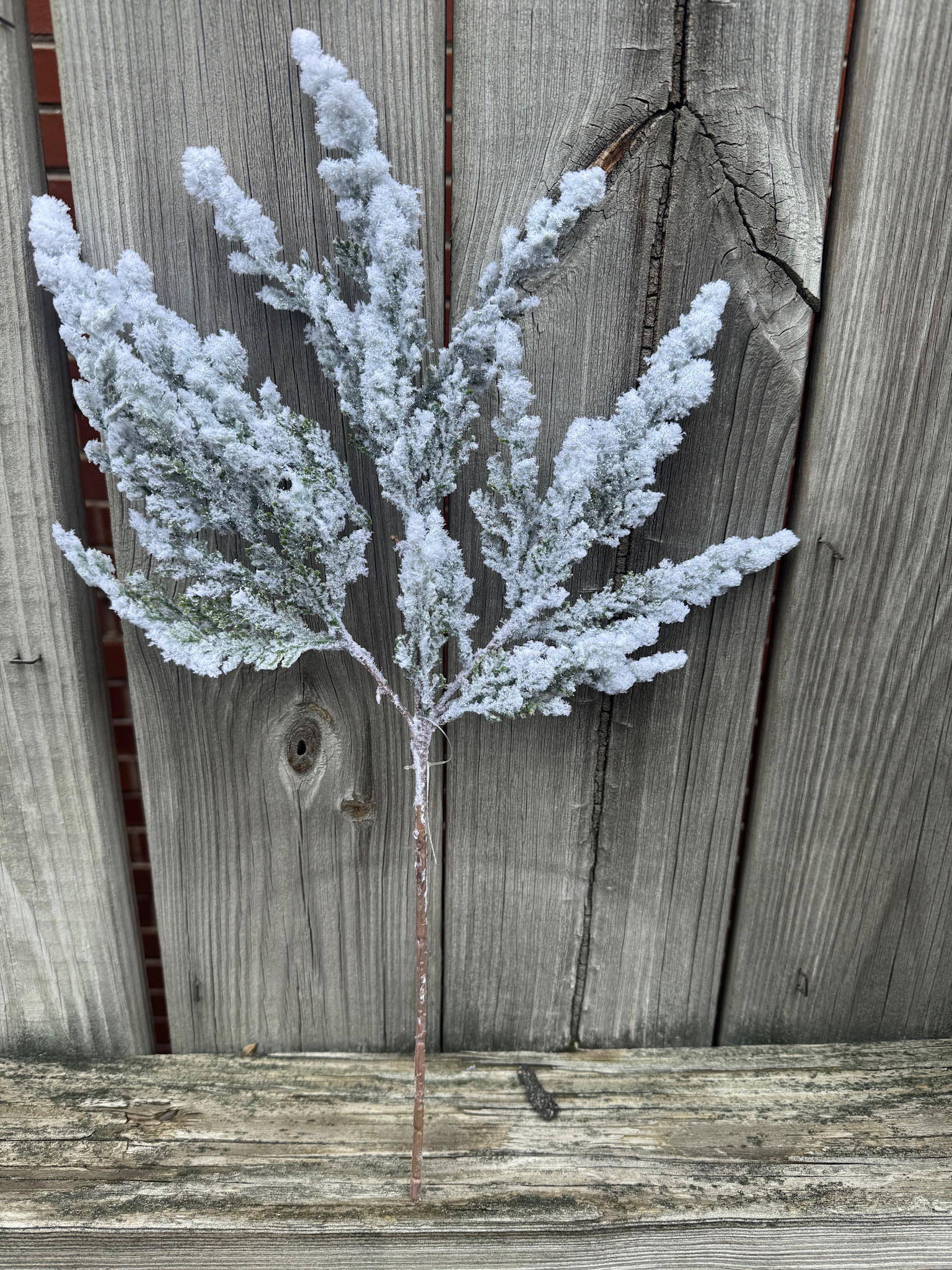 18" Flocked Arborvitae Spray
